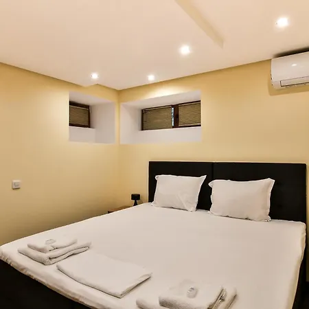 2br Duplex With Sauna Apartment *